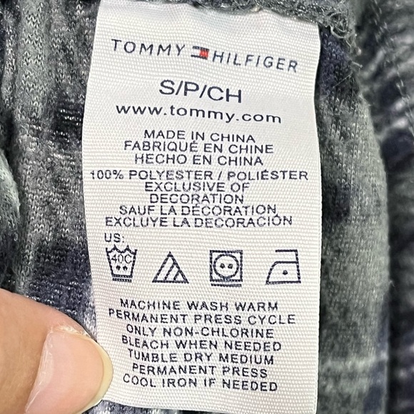 Tommy Hilfiger Men’s Plaid Fleece Lounge Pants – Size Small – Flawed - Picture 2 of 14